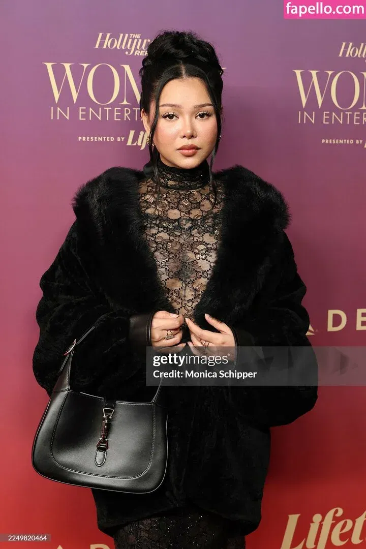 Bella Poarch Onlyfans Photo Gallery 