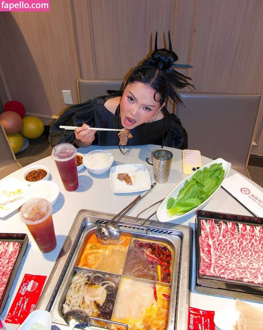 Bella Poarch Onlyfans Photo Gallery 