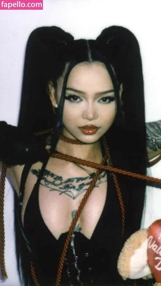 Bella Poarch Onlyfans Photo Gallery 