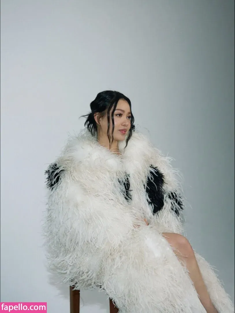 Bella Poarch Onlyfans Photo Gallery 