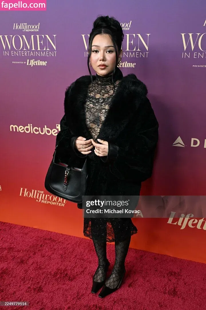 Bella Poarch Onlyfans Photo Gallery 