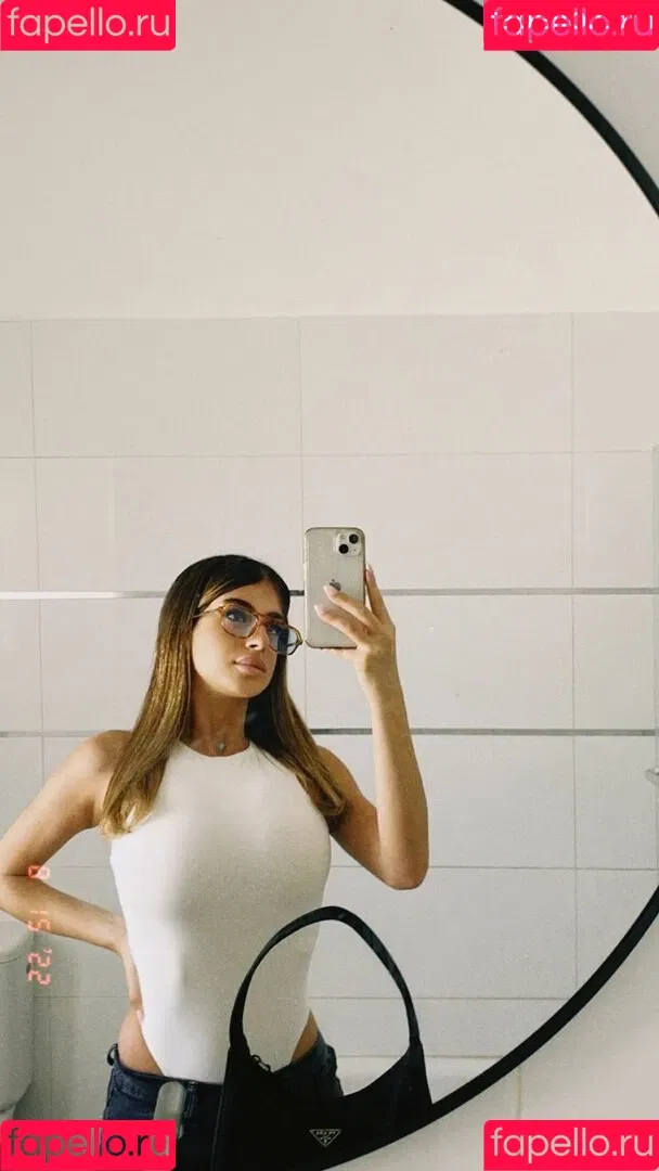 Romi Onlyfans Photo Gallery 