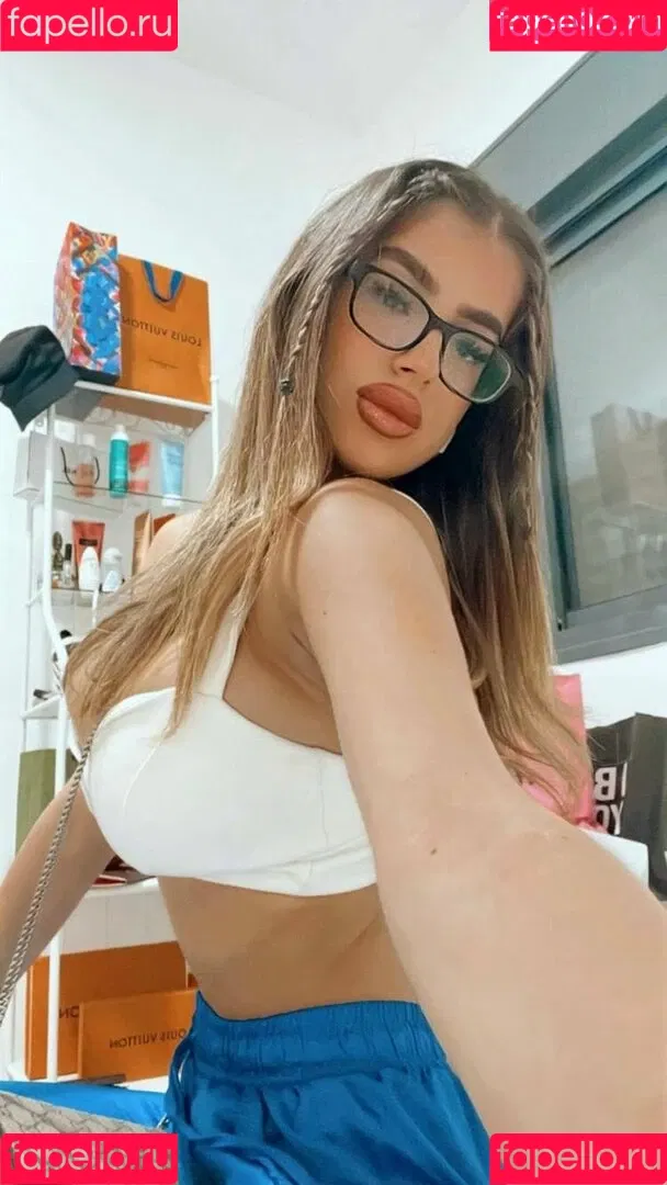 Romi Onlyfans Photo Gallery 