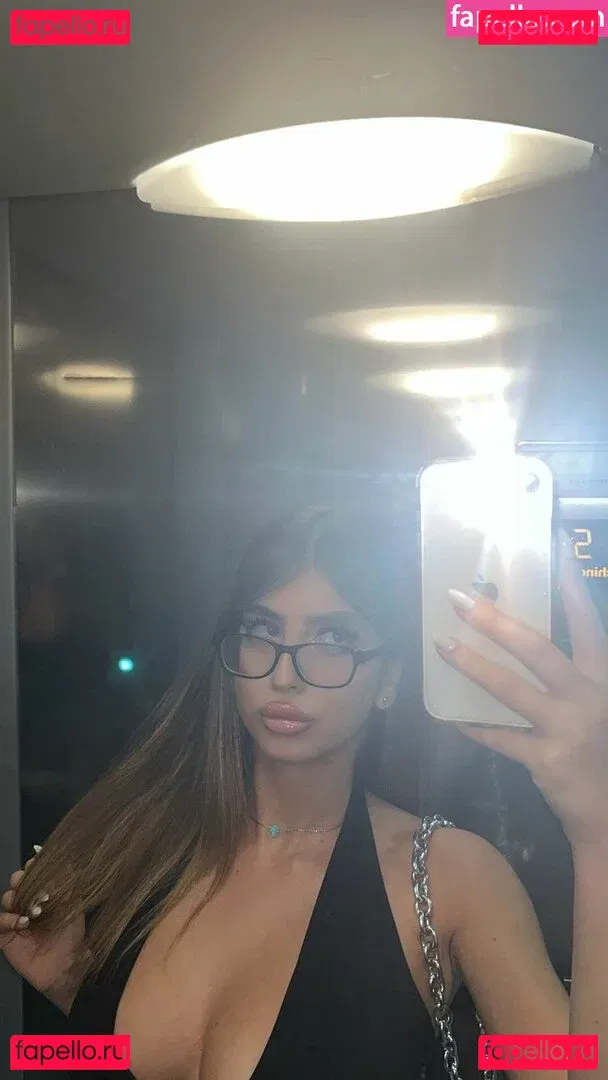 Romi Onlyfans Photo Gallery 