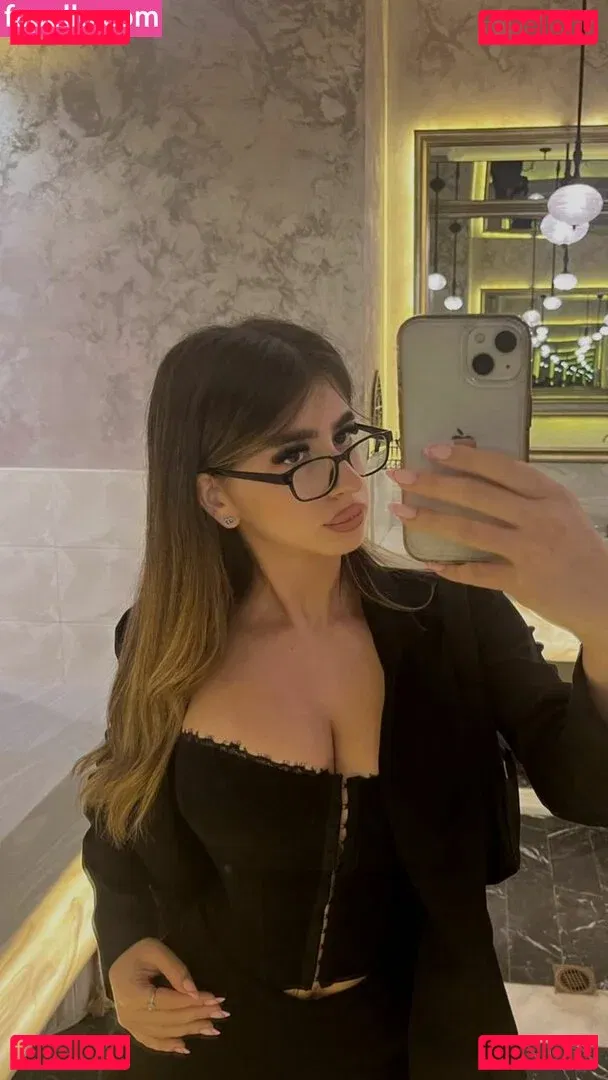 Romi Onlyfans Photo Gallery 