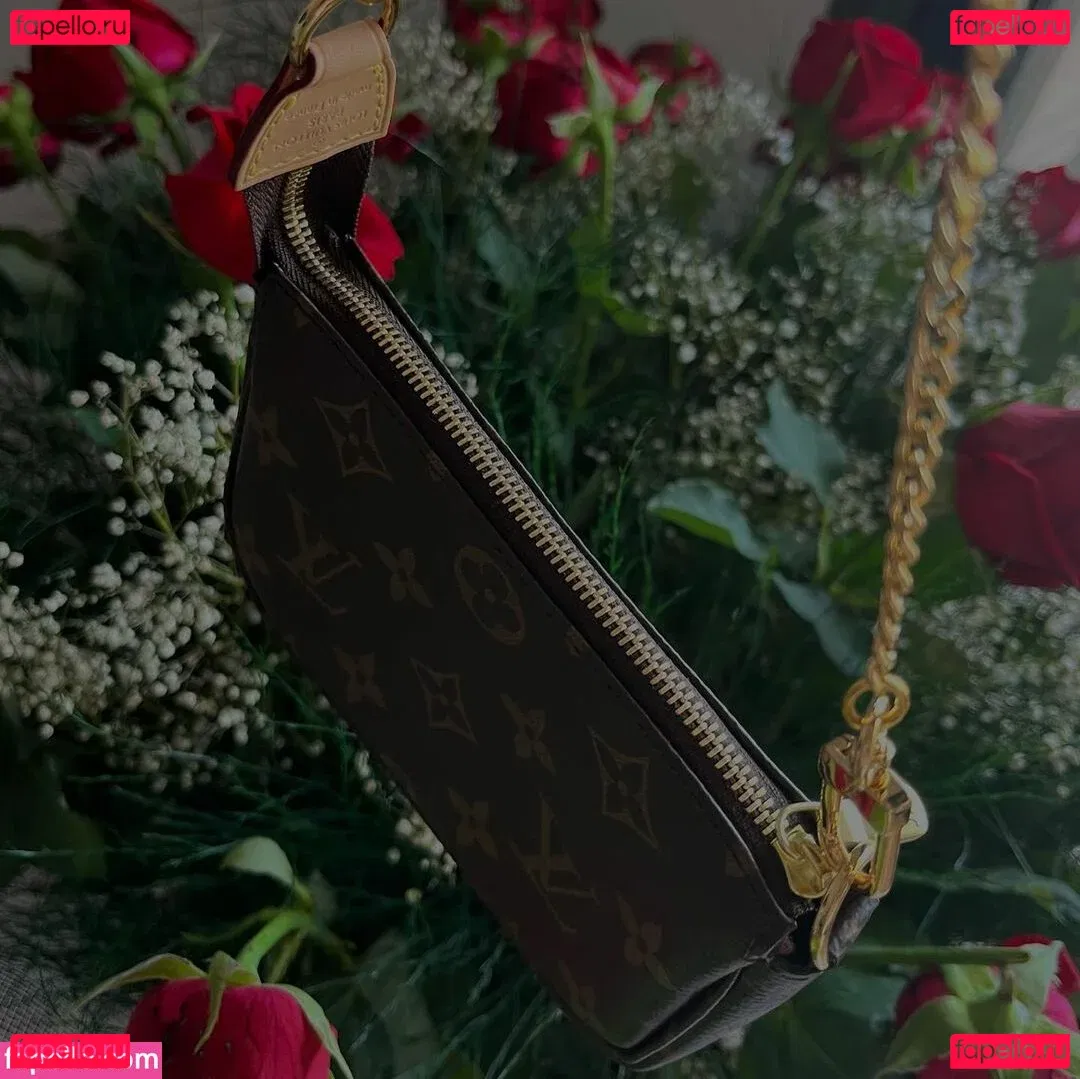 Romi Onlyfans Photo Gallery 