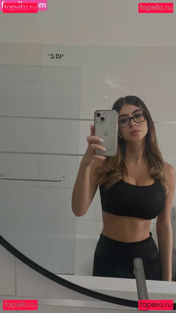 Romi Onlyfans Photo Gallery 