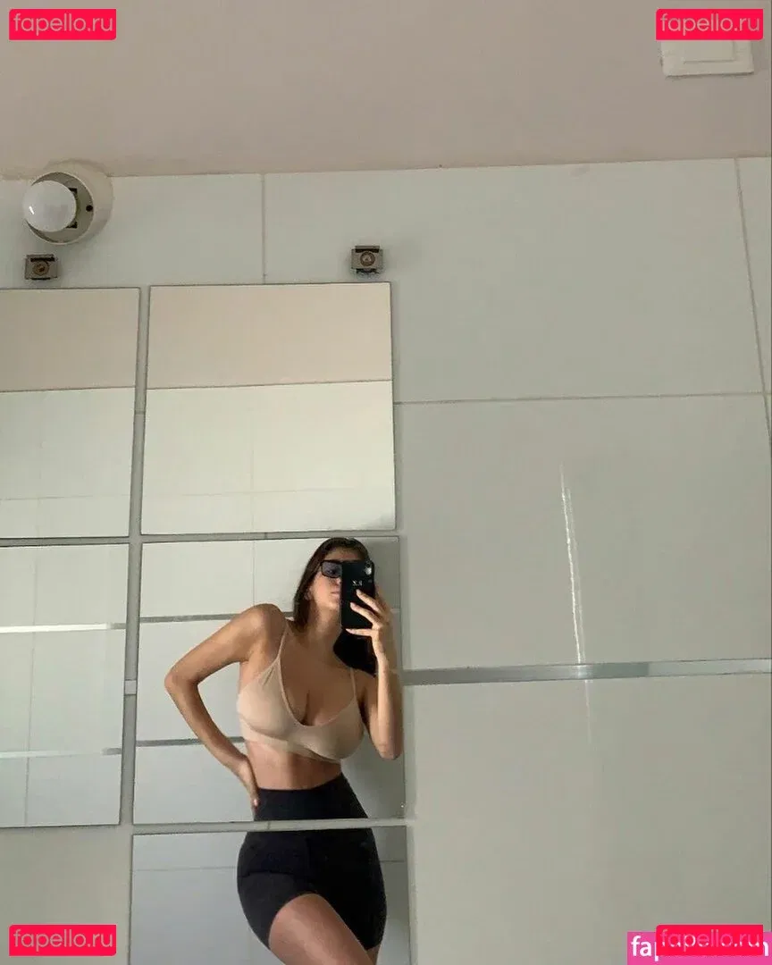 Romi Onlyfans Photo Gallery 