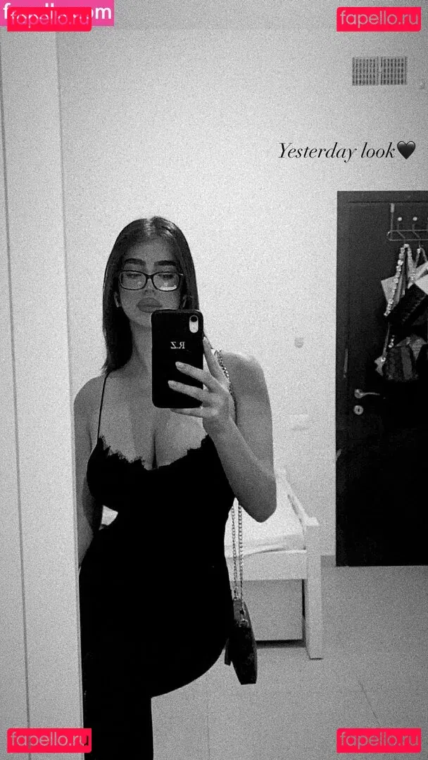 Romi Onlyfans Photo Gallery 