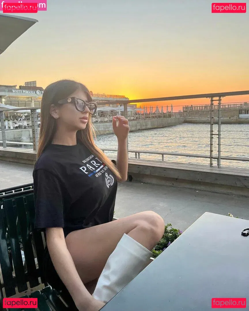 Romi Onlyfans Photo Gallery 