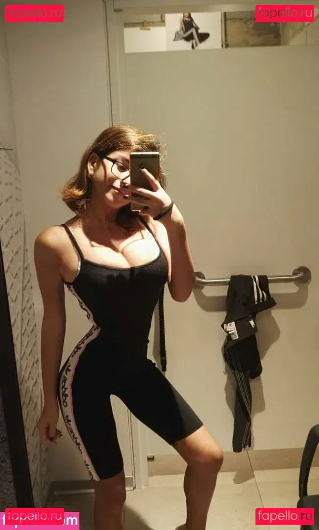 Romi Onlyfans Photo Gallery 