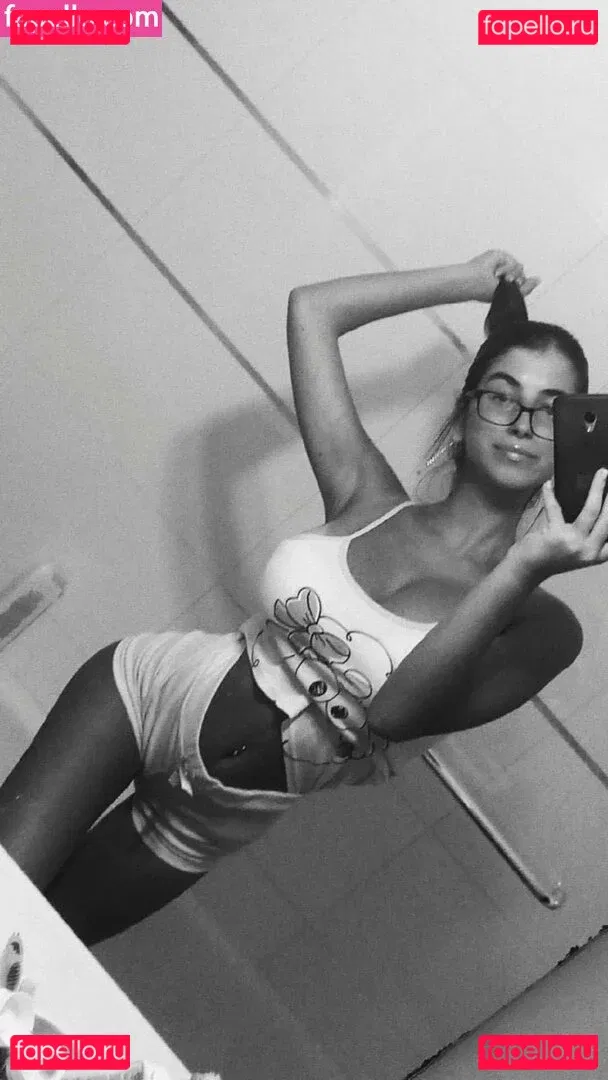 Romi Onlyfans Photo Gallery 