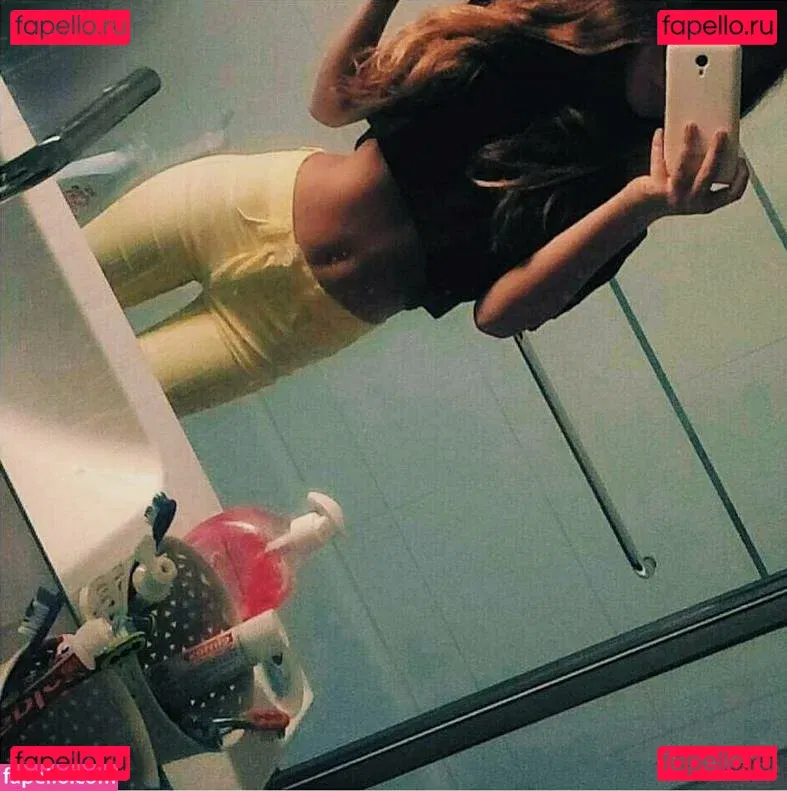 Romi Onlyfans Photo Gallery 