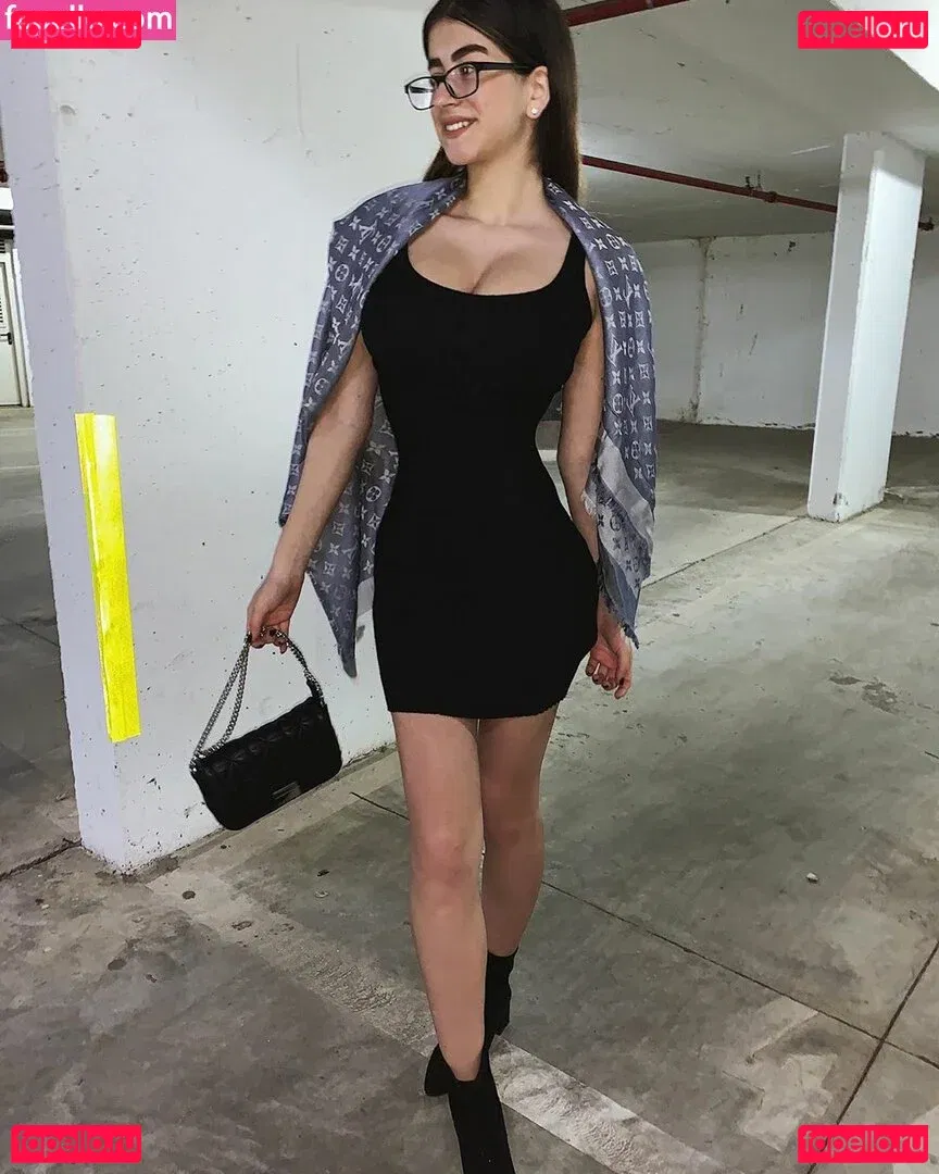 Romi Onlyfans Photo Gallery 