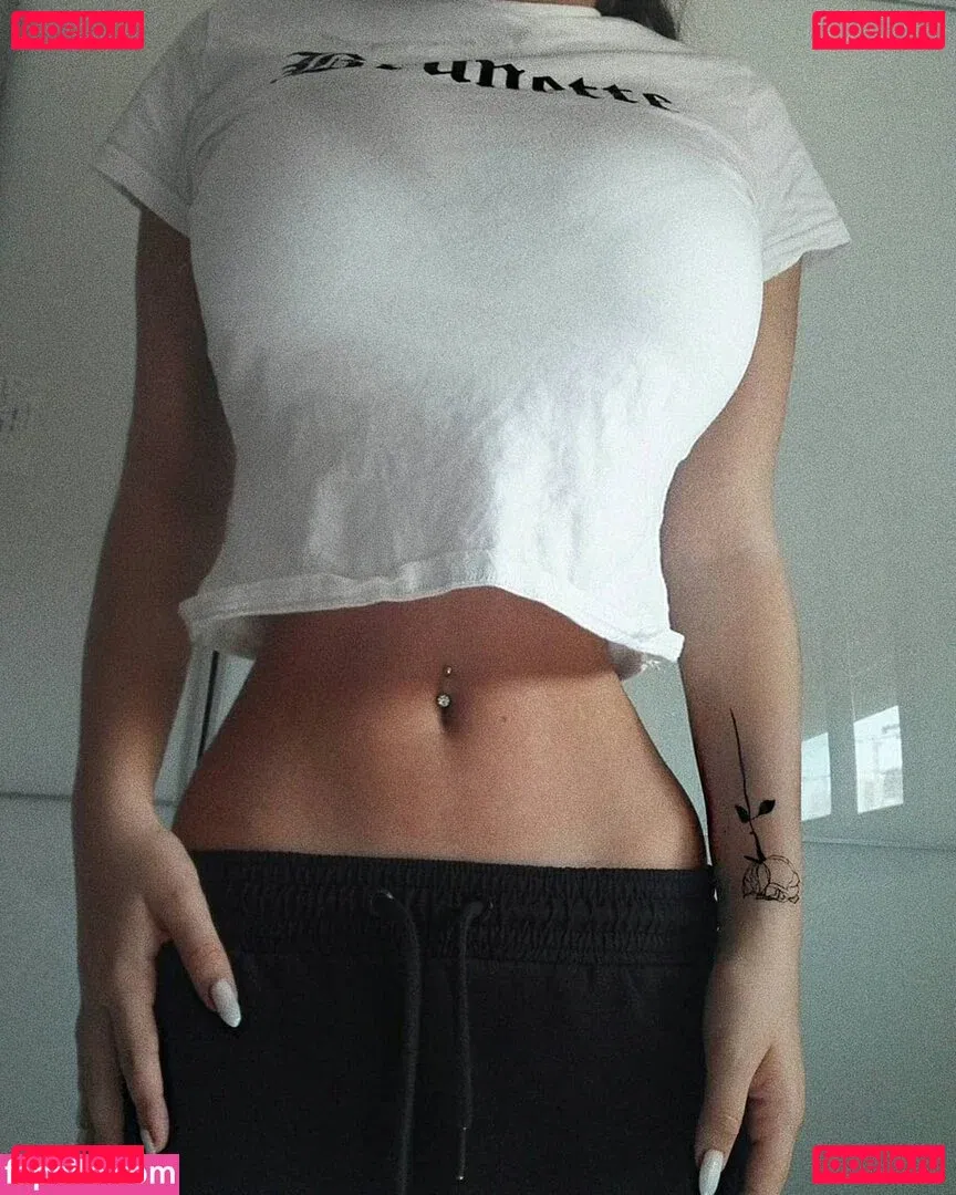 Romi Onlyfans Photo Gallery 