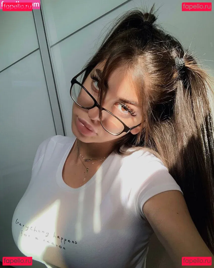 Romi Onlyfans Photo Gallery 