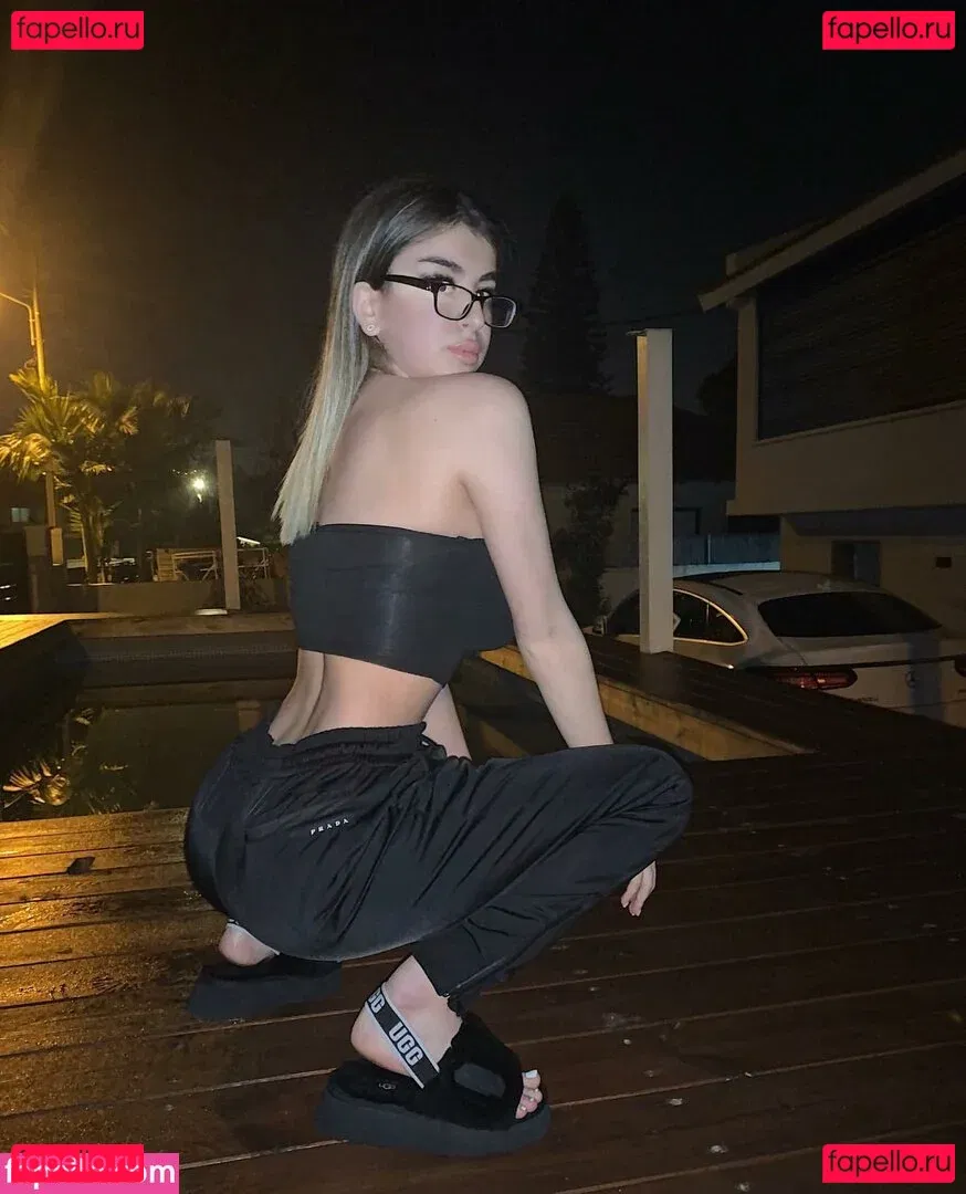 Romi Onlyfans Photo Gallery 