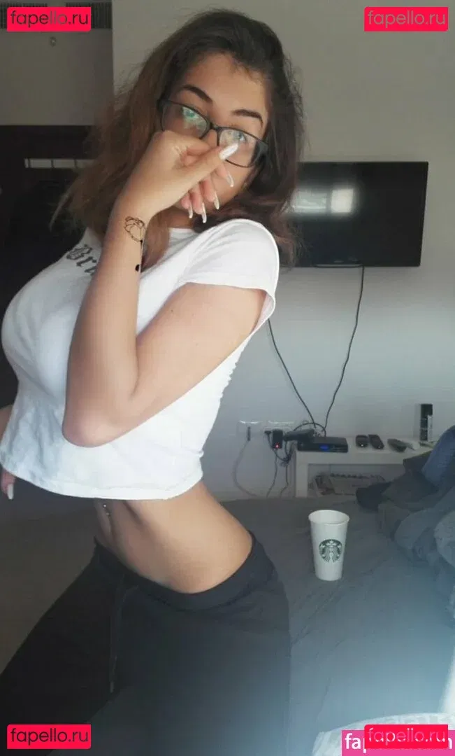 Romi Onlyfans Photo Gallery 