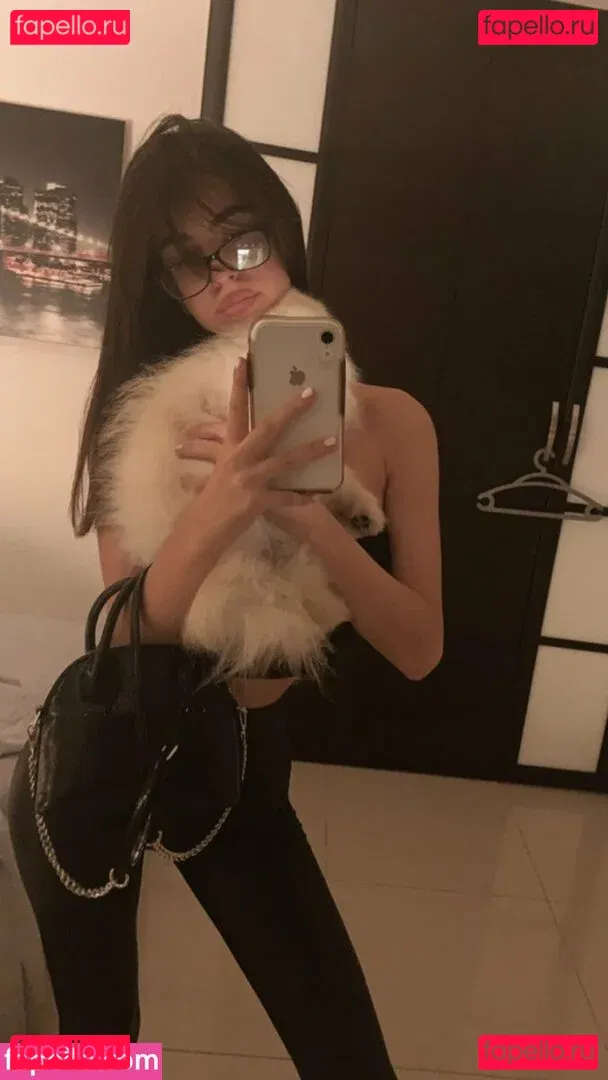 Romi Onlyfans Photo Gallery 