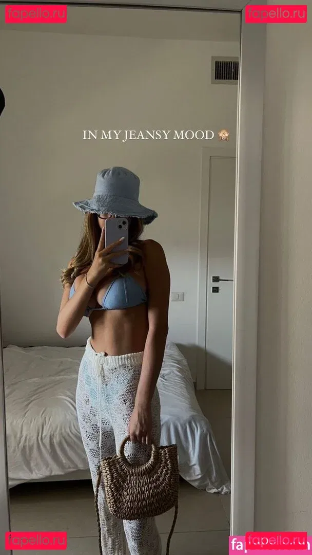 Romi Onlyfans Photo Gallery 