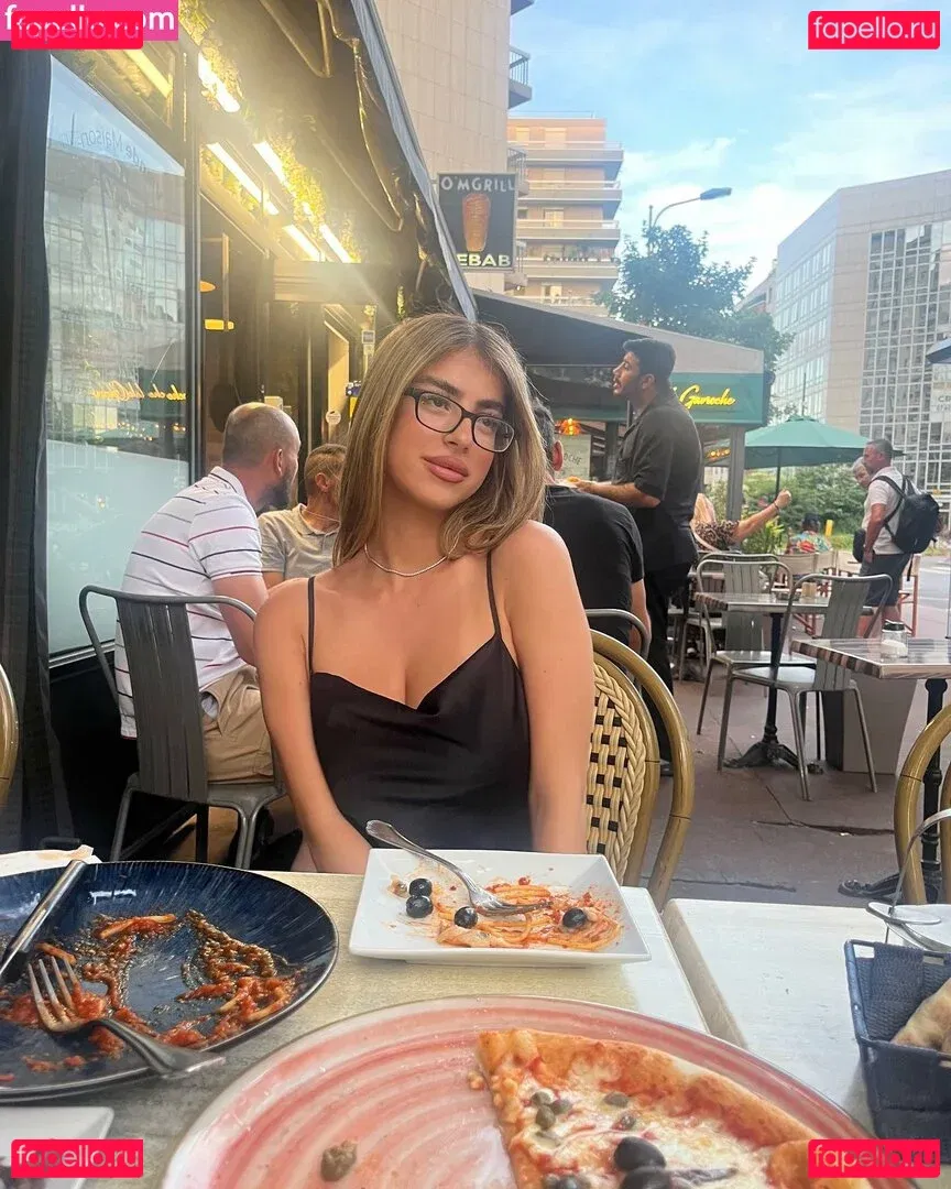 Romi Onlyfans Photo Gallery 