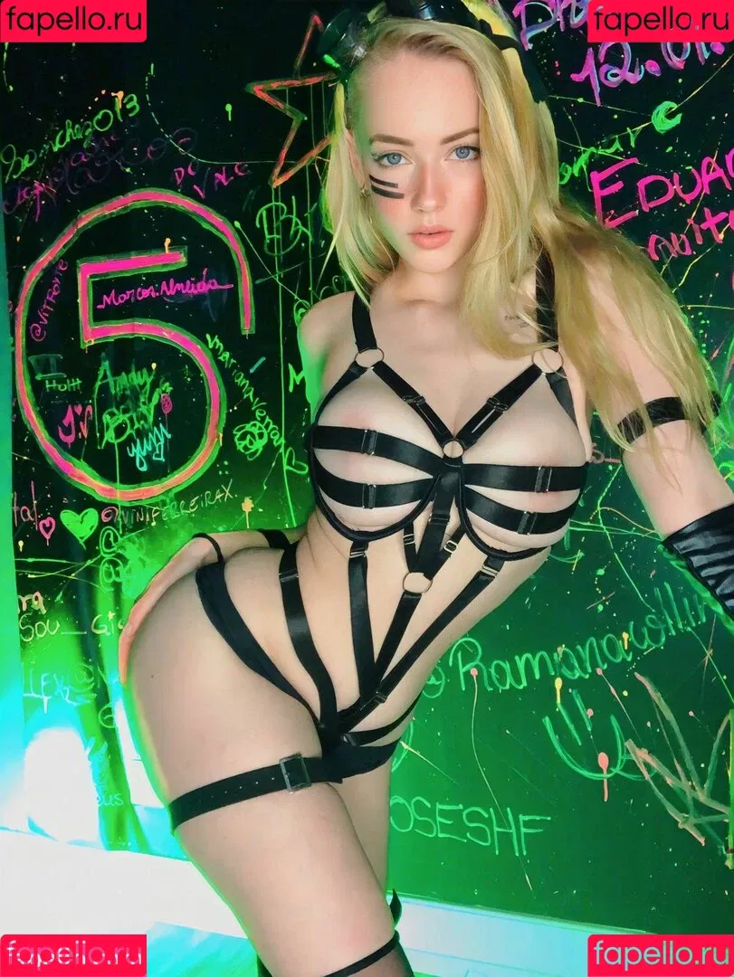 Vitoria Holtt Onlyfans Photo Gallery 