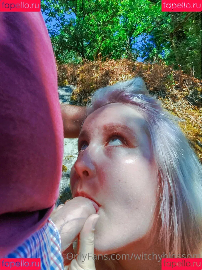 witchyblossom Onlyfans Photo Gallery 
