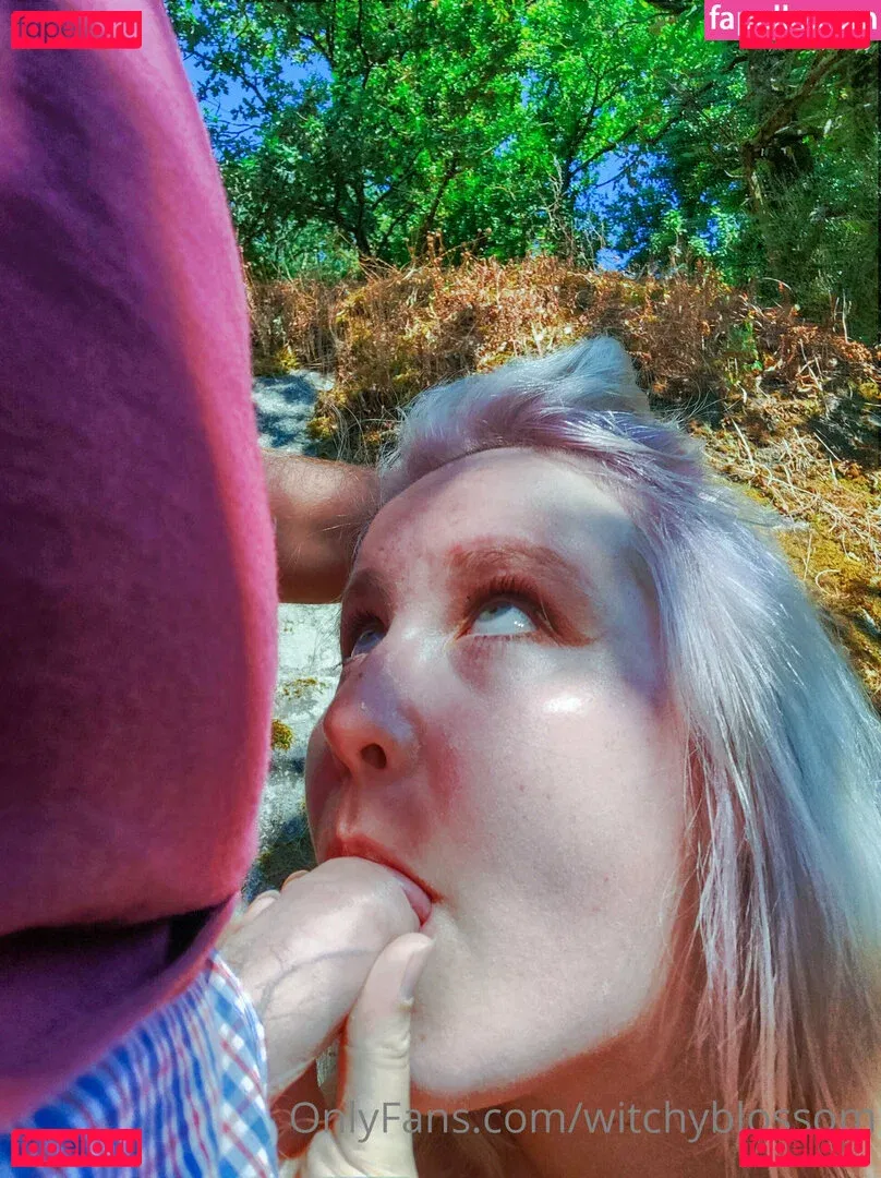 witchyblossom Onlyfans Photo Gallery 