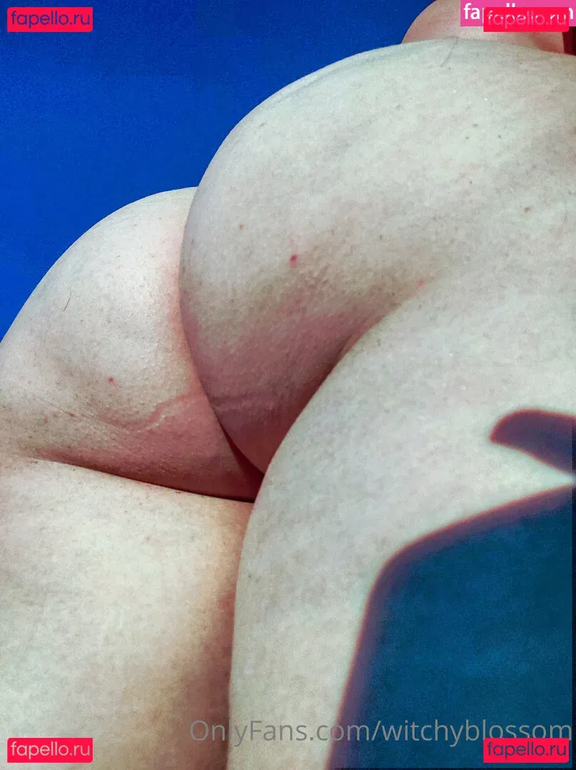 witchyblossom Onlyfans Photo Gallery 