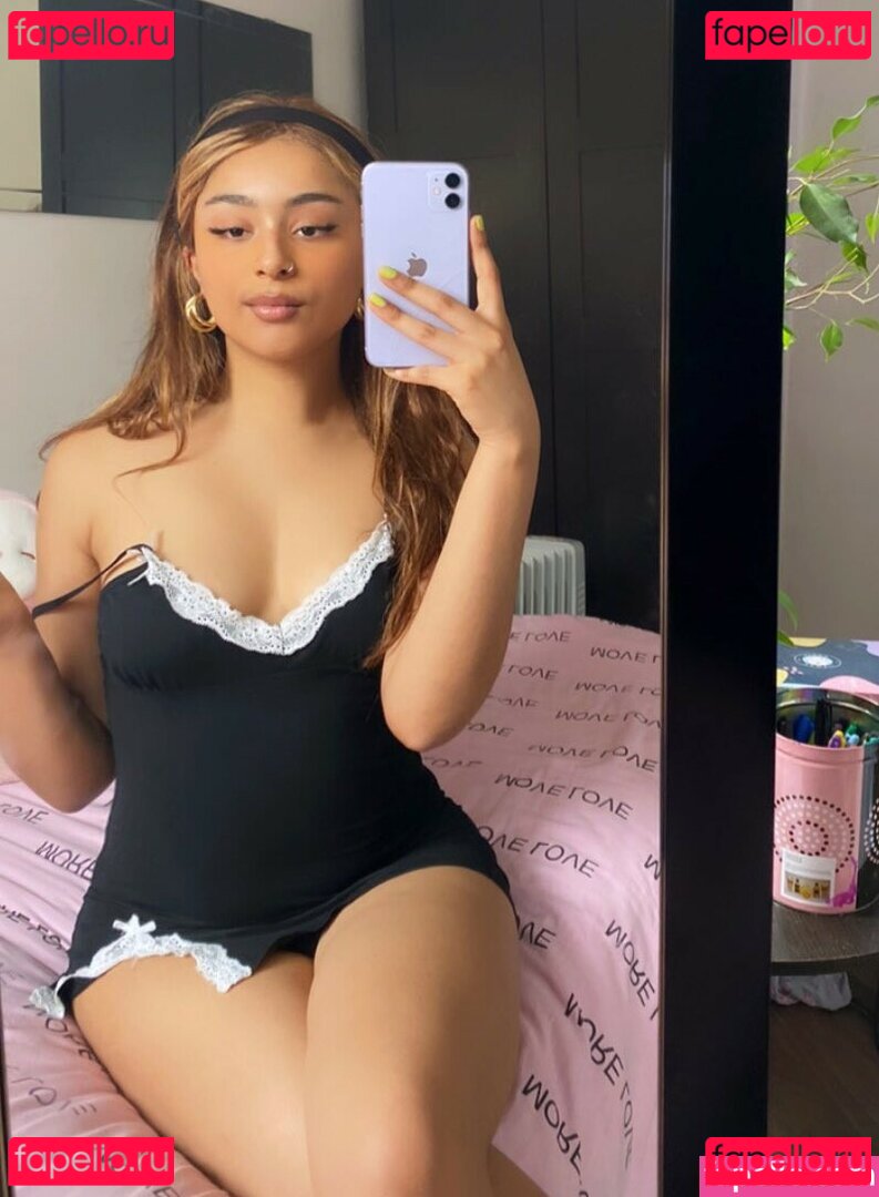 Lilyluvrr / luvrr.lily Onlyfans Photo Gallery 