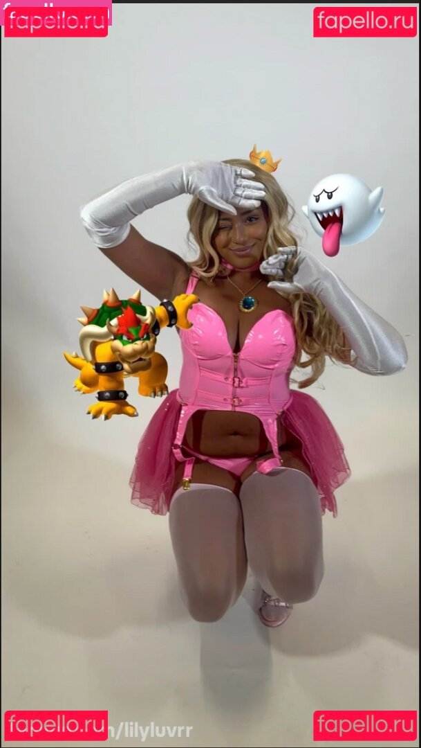 Lilyluvrr / luvrr.lily Onlyfans Photo Gallery 