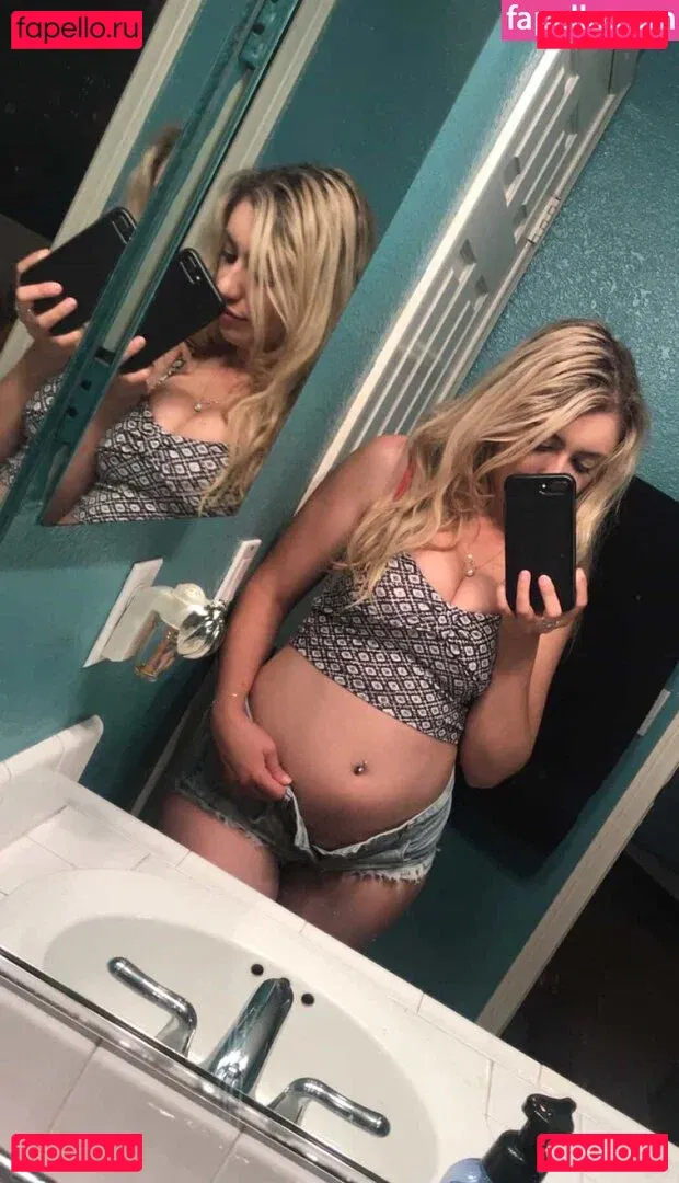 candii.kayn Onlyfans Photo Gallery 