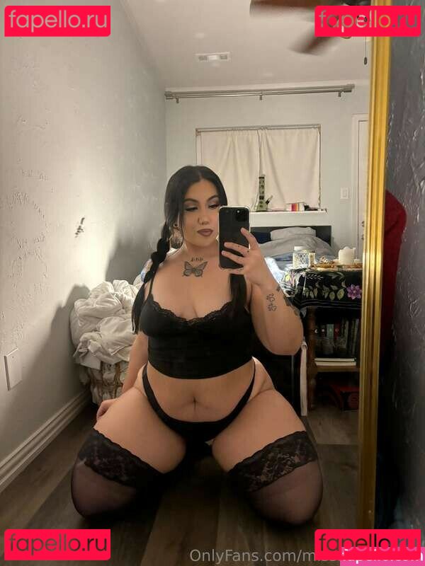 i_amtherealm_ed / missnalgonadtx Onlyfans Photo Gallery 