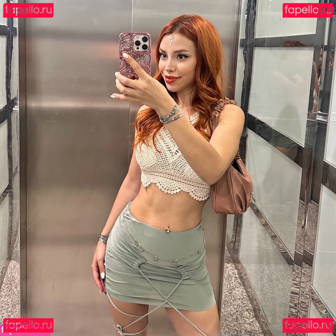 Asuman Genc / asmngncc Onlyfans Photo Gallery 