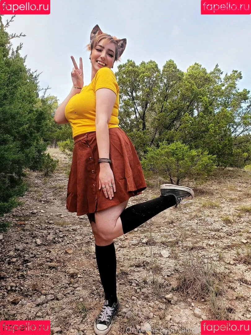 callme.ickiervickyfree Onlyfans Photo Gallery 