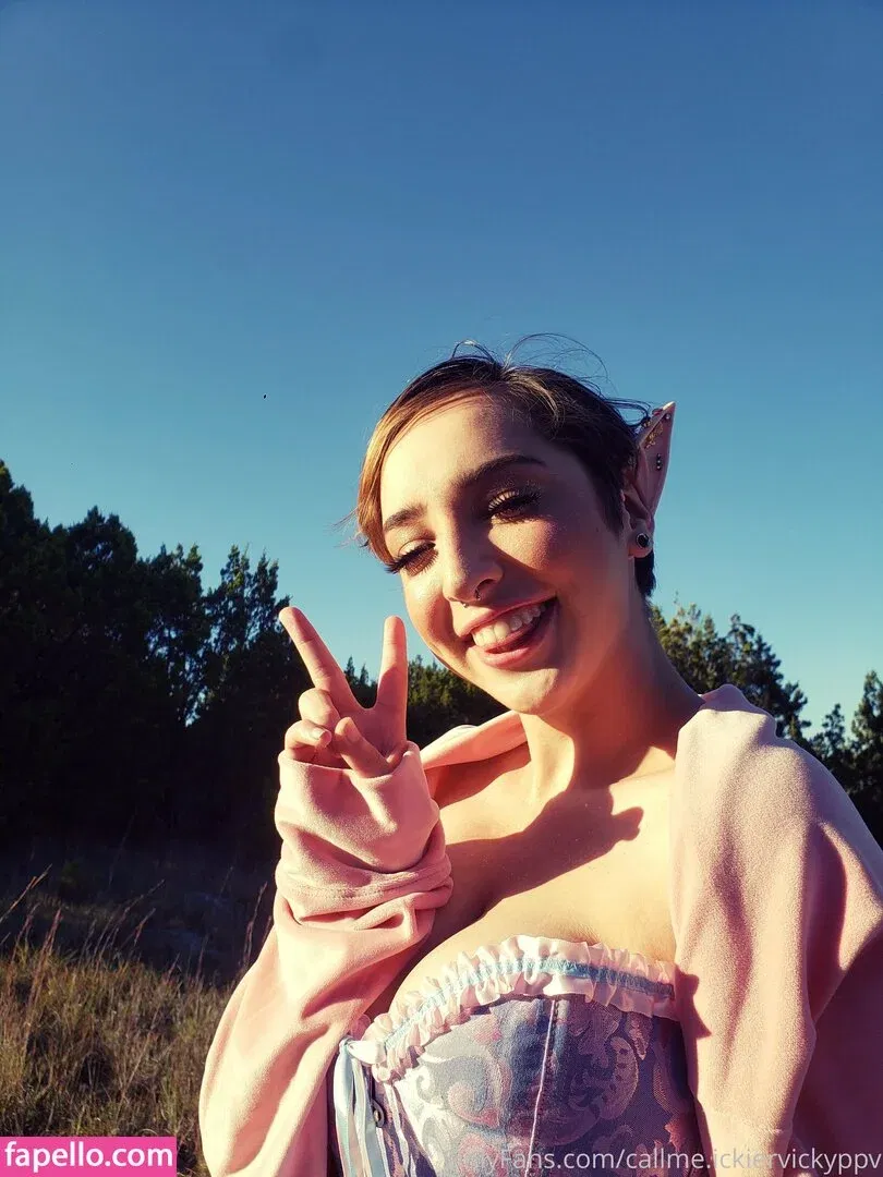 callme.ickiervickyfree Onlyfans Photo Gallery 