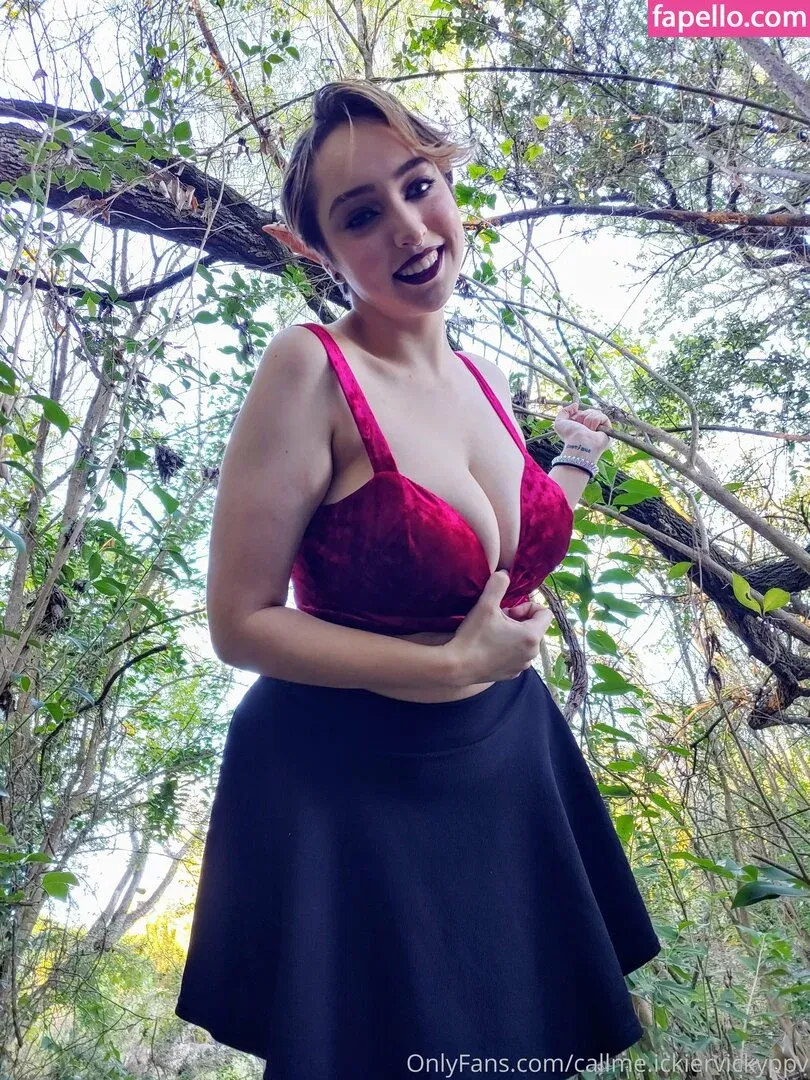 callme.ickiervickyfree Onlyfans Photo Gallery 