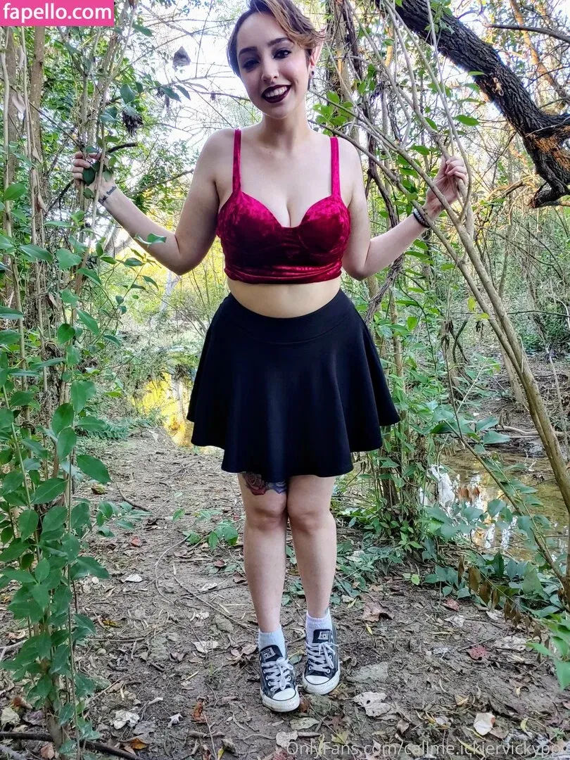 callme.ickiervickyfree Onlyfans Photo Gallery 