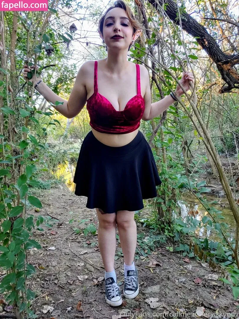 callme.ickiervickyfree Onlyfans Photo Gallery 