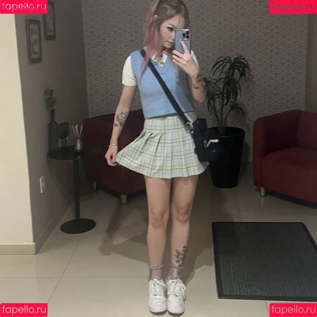 Flavia Sayuri Onlyfans Photo Gallery 