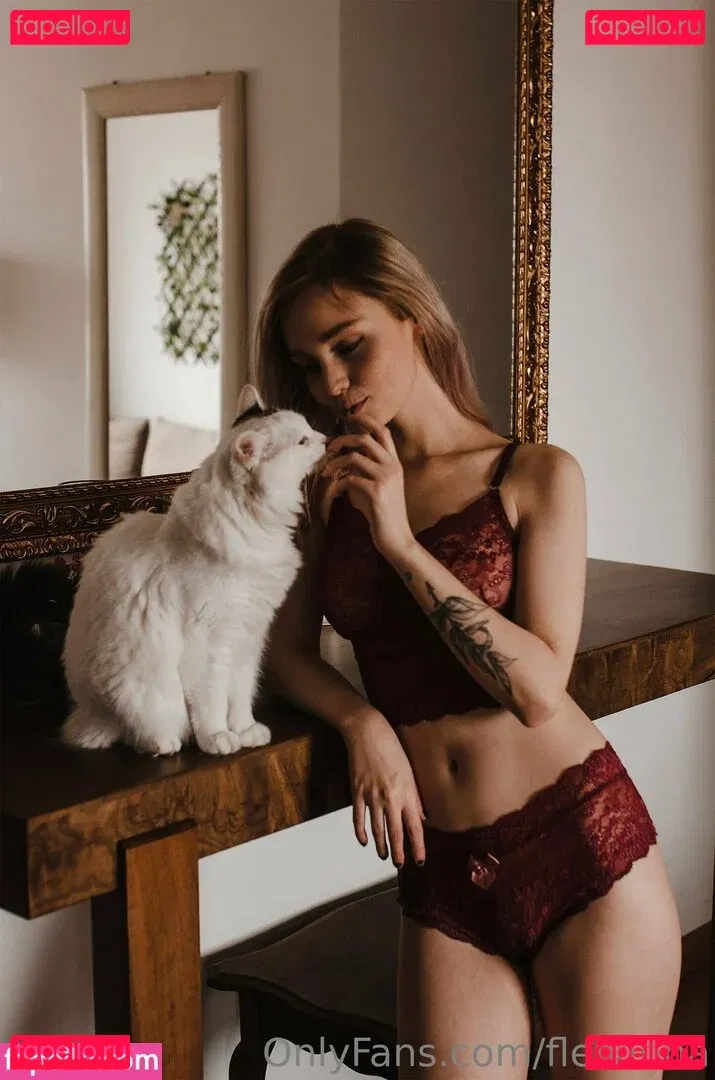 Flavia Sayuri Onlyfans Photo Gallery 