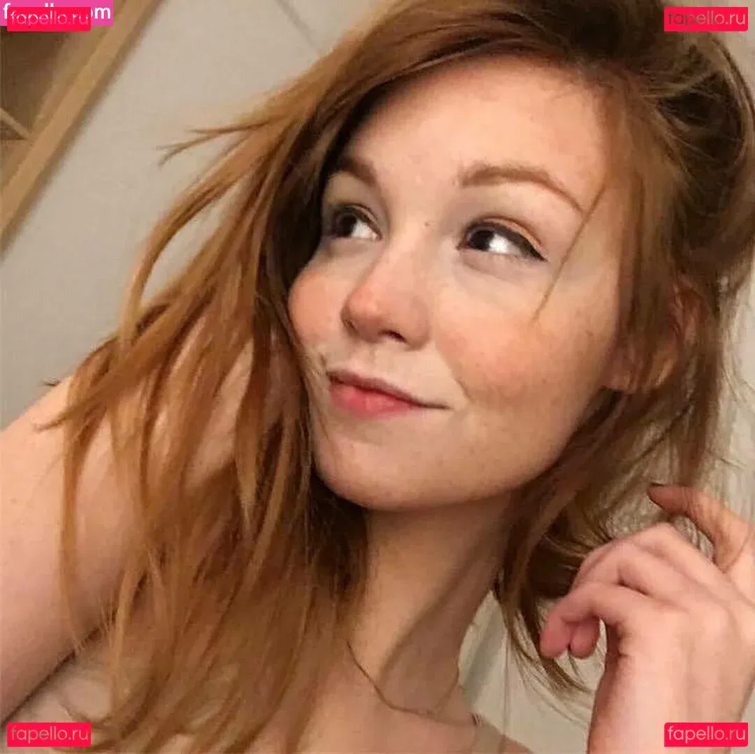 Flavia Sayuri Onlyfans Photo Gallery 