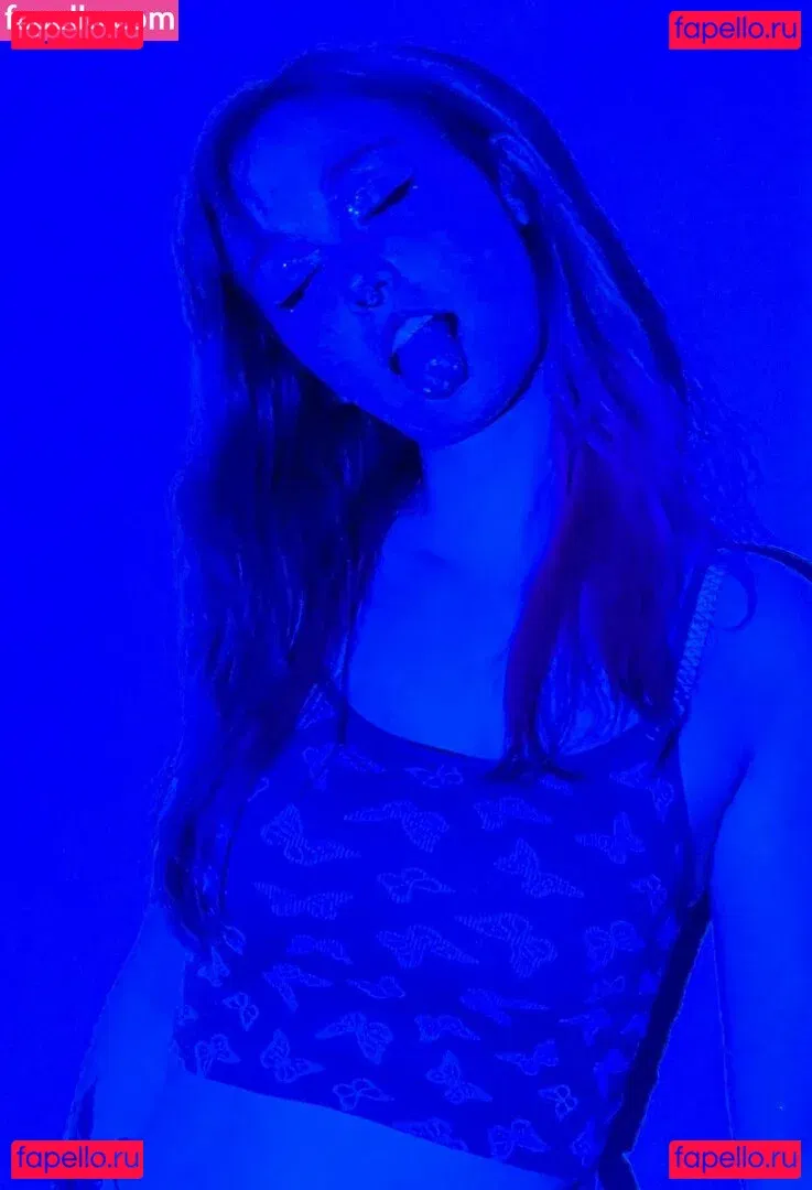 Flavia Sayuri Onlyfans Photo Gallery 