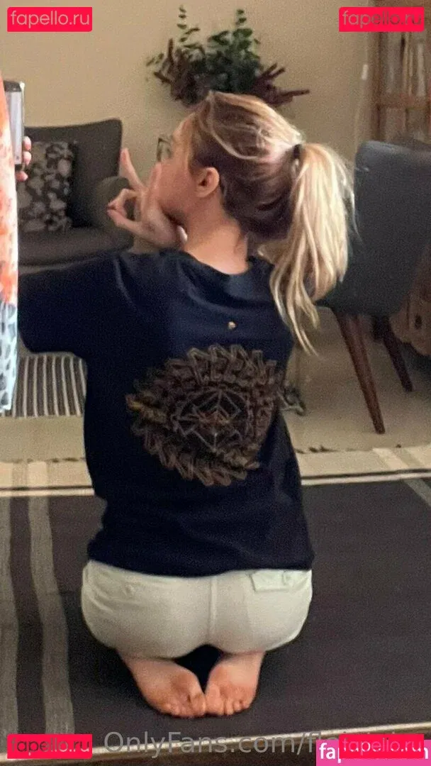 Flavia Sayuri Onlyfans Photo Gallery 