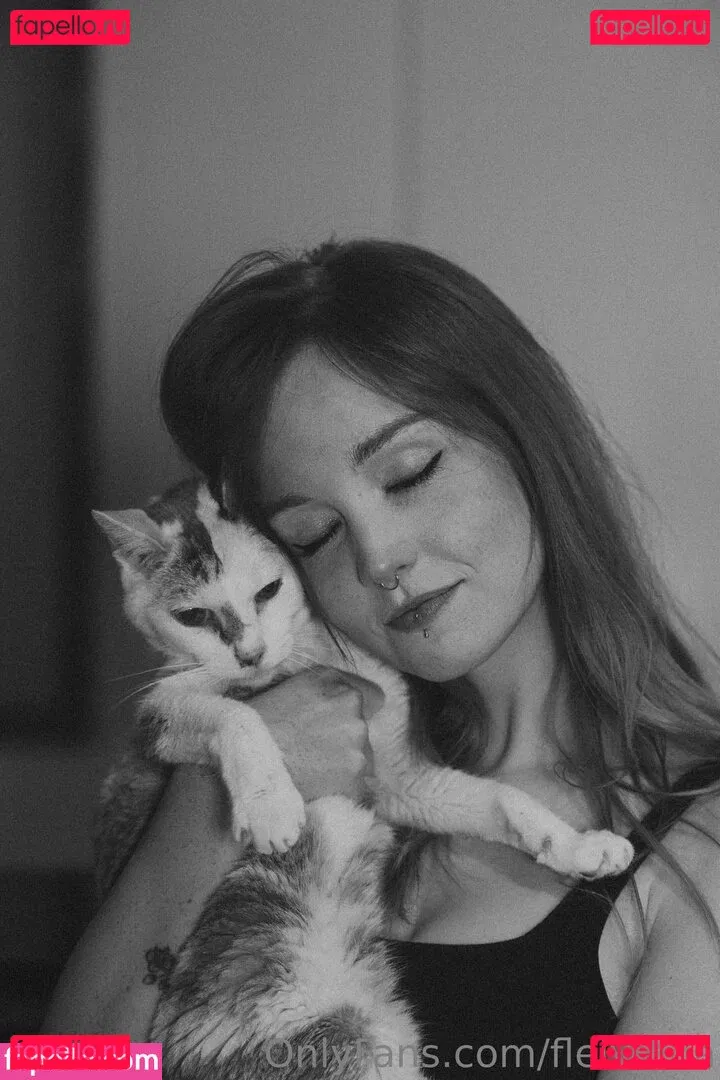 Flavia Sayuri Onlyfans Photo Gallery 