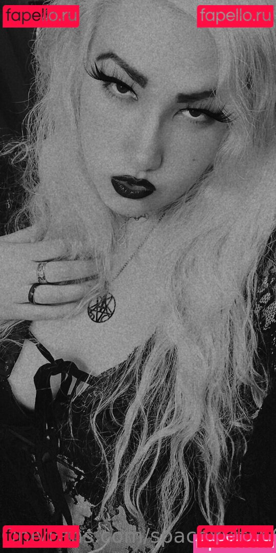 spacevvitch666 / spacewitch666 Onlyfans Photo Gallery 