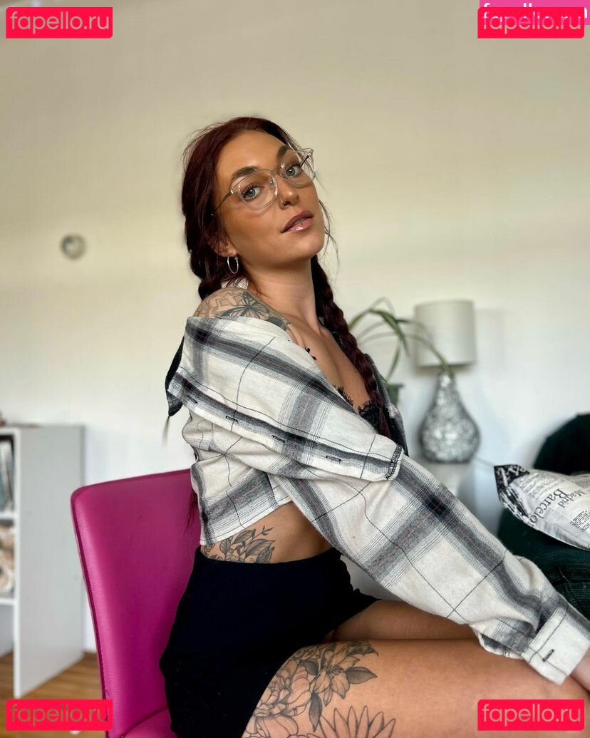Sara Jade / onlysarajade Onlyfans Photo Gallery 