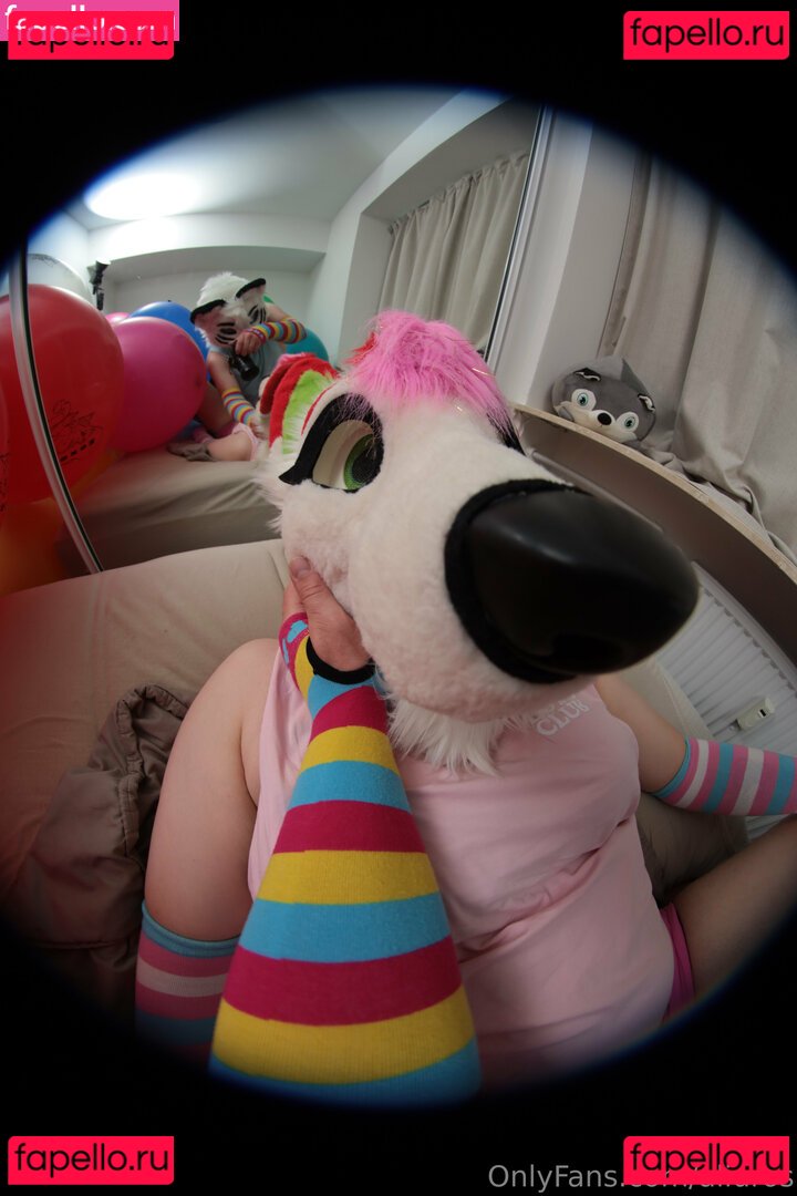 ailurosvt / aliuros Onlyfans Photo Gallery 