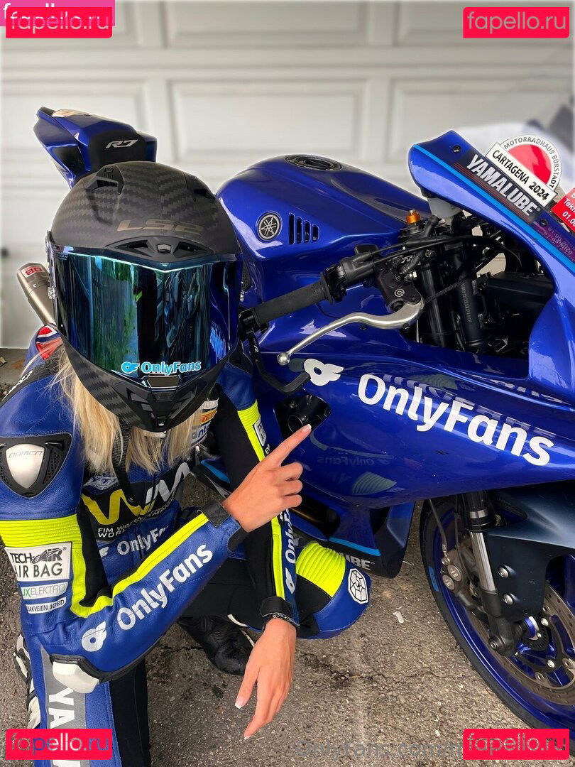 miarusthen Onlyfans Photo Gallery 