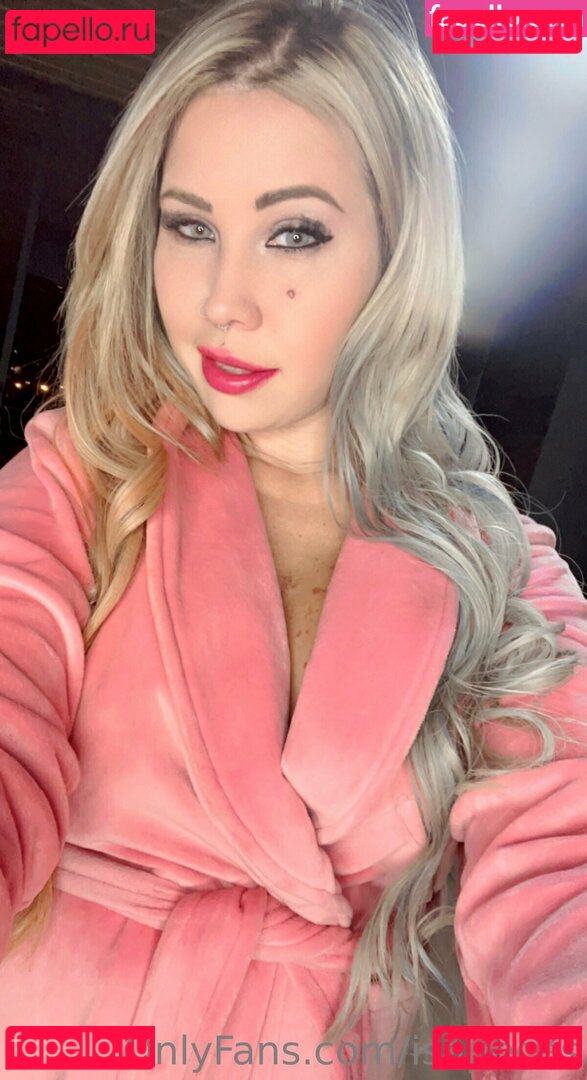 isapeca / isapecas Onlyfans Photo Gallery 